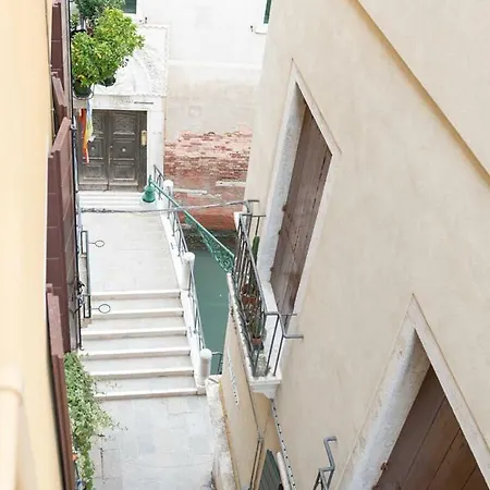 Rooftop Canal Grande Apartment Venice
