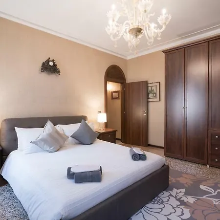 Apartment Rooftop Canal Grande *